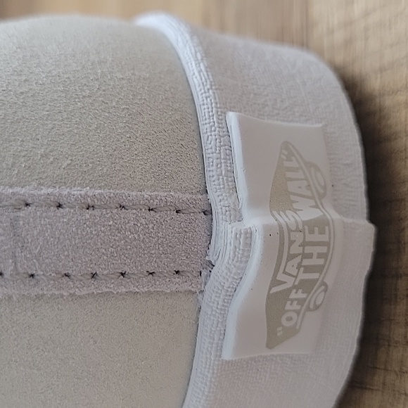 Van's Sport Low Brand new in the box authentic uper leather. - Picture 9 of 14